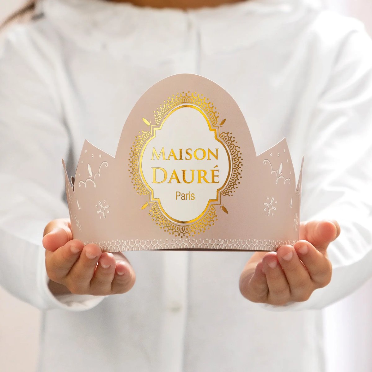 Couronne personnalisée au nom et dorée à chaud
